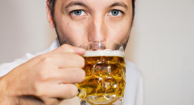 Perché dovresti smettere di bere alcolici sette giorni prima dell'intervento chirurgico?