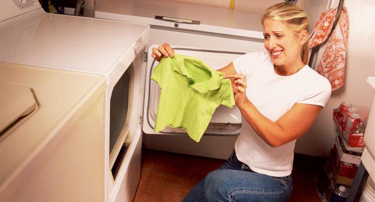 Come si riparano i vestiti che si sono ristretti nell'essiccatore?