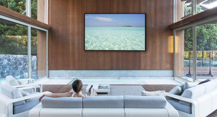 Qual è la differenza tra una Smart TV e una TV normale?