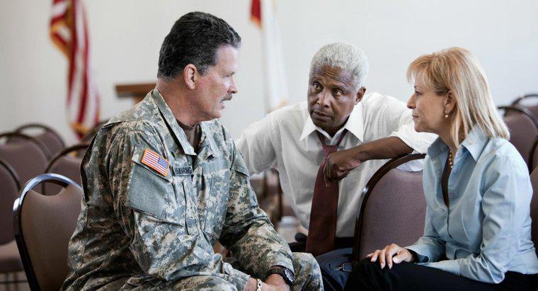 Come si scrivono i discorsi sui pensionati militari?