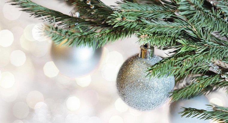 Cosa significa un albero di Natale capovolto?