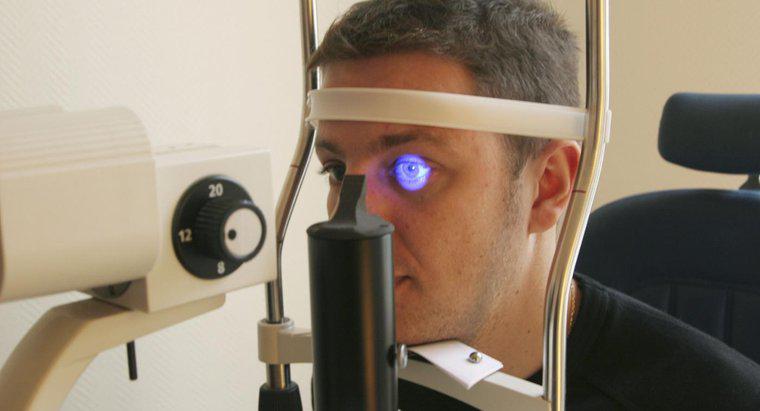 Quale sorta di tumore può svilupparsi dietro l'occhio?