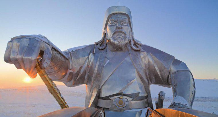 Quanto era alto Gengis Khan?