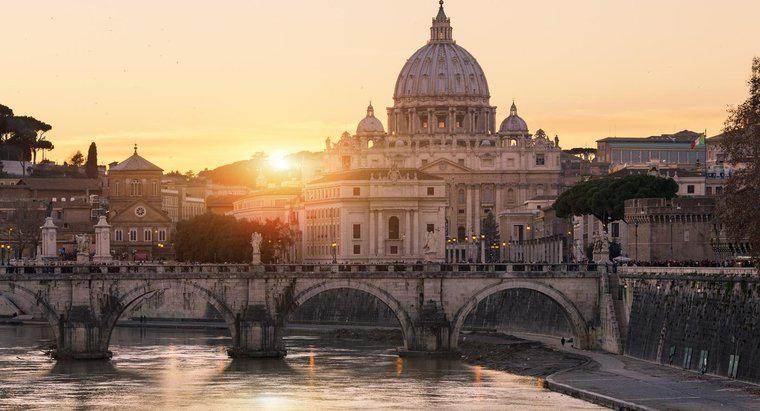 Perché Roma è chiamata la città eterna?