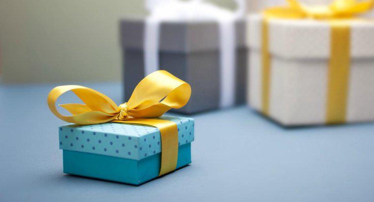 Quale regalo è meglio per un 19 ° anniversario di matrimonio?