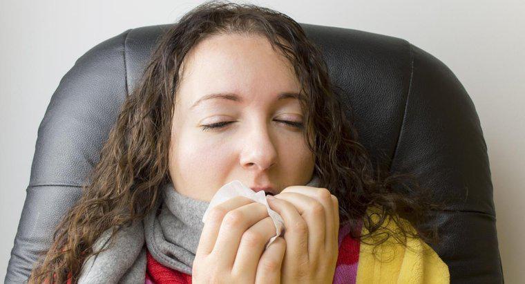 Cosa causa la flemma costante in gola?