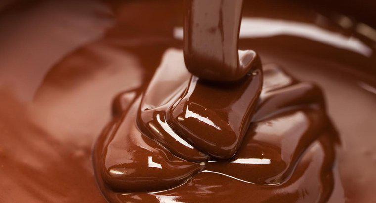 Quali sono gli ingredienti principali nel cioccolato?