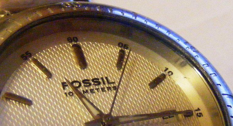 Che tipo di batteria è in un orologio Fossil?