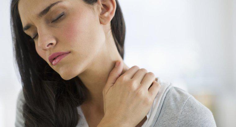 I problemi del seno possono causare dolore al collo e alla testa?