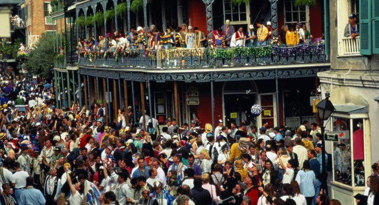 Quante persone frequentano il Mardi Gras a New Orleans?
