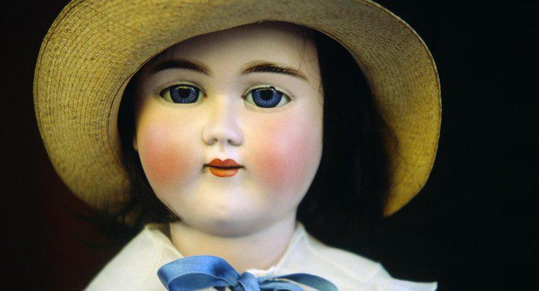 Come fai a ricercare il valore delle bambole da collezione?