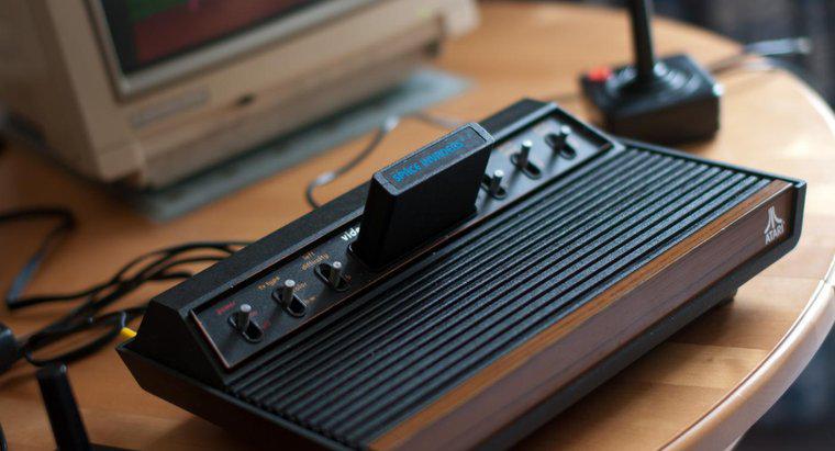In che anno è uscito Atari?