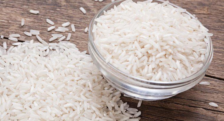 Quante tazze di riso crudo preparano una tazza di riso cotto?