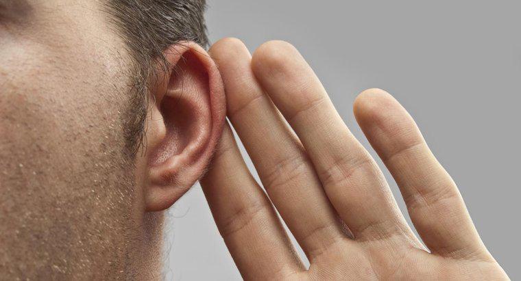 Puoi mettere il perossido di idrogeno nell'orecchio?