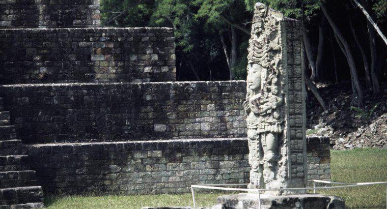 Quali sono i nomi di alcuni re Maya?