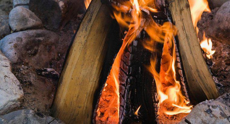 Quanto è caldo un fuoco di legna?