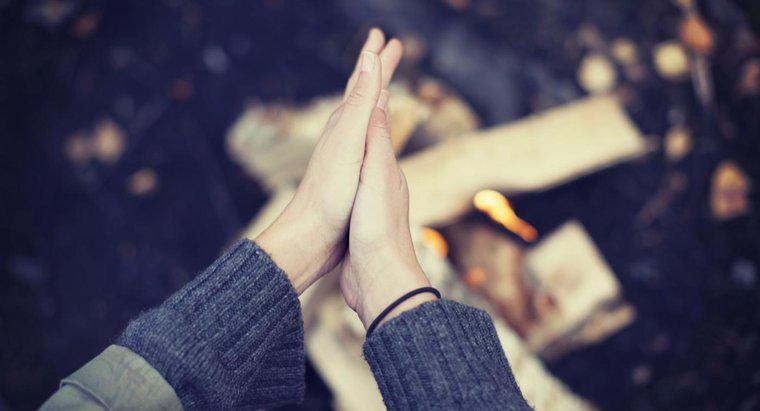 Perché strofinare le mani insieme li rende più caldi?