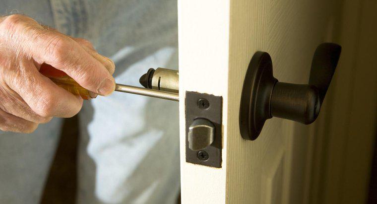 Dove puoi trovare un professionista per riparare una serratura?
