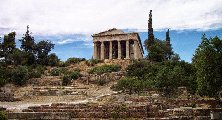 In che modo gli antichi greci hanno influenzato i romani?