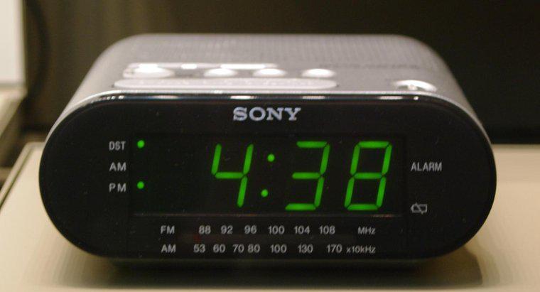 Come si imposta una sveglia Sony Dream Machine?