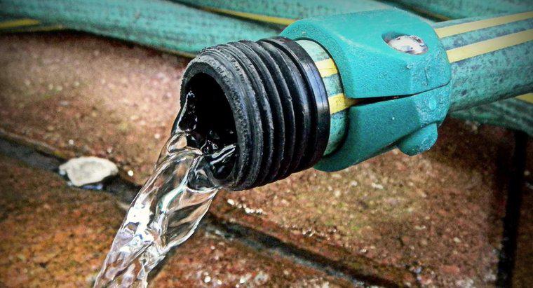 Quanta acqua esce da un tubo da giardino?