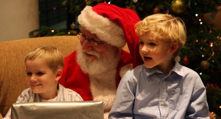 Puoi personalizzare la bella lista di Babbo Natale con il nome del tuo bambino?