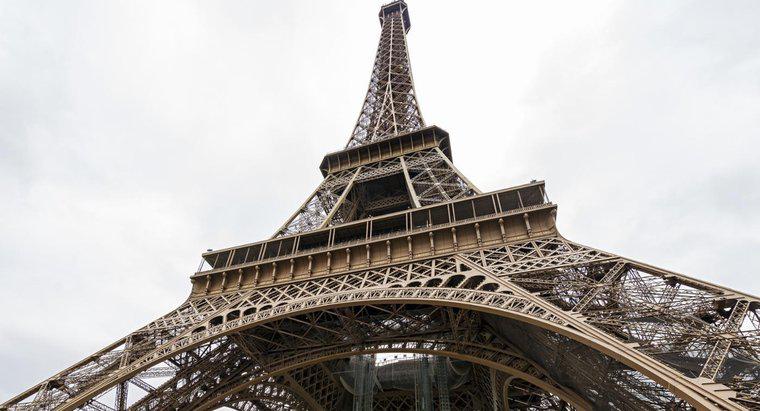 Perché hanno costruito la Torre Eiffel?
