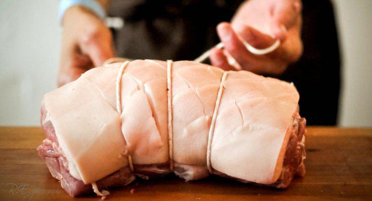 Qual è la temperatura migliore per cuocere un arrosto di maiale e quanto tempo dovrebbe cuocere per libbra?