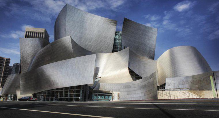 Qual è il tema del design e la filosofia di Frank Gehry?