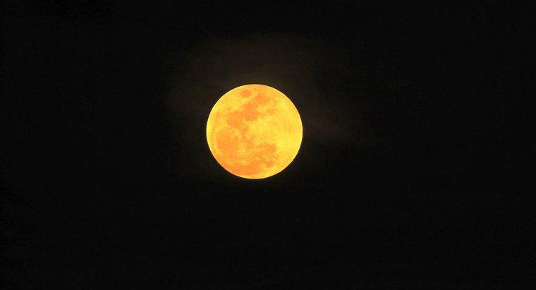 Qual è il significato di una luna gialla?