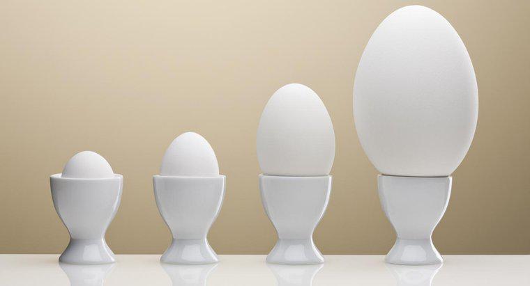 Quante uova medie sono uguali a un uovo grande?