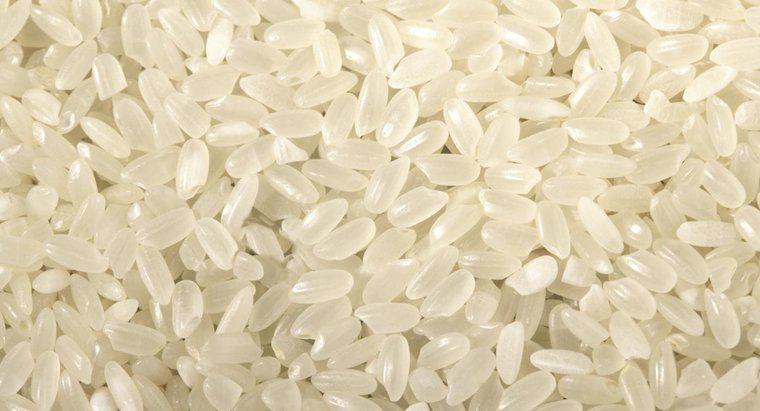 Si può mangiare il riso crudo?